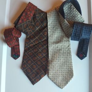 Lot Of 2. 100% Imported Silk, Made In USA. Tommy Hilfiger Ties. Old Money.